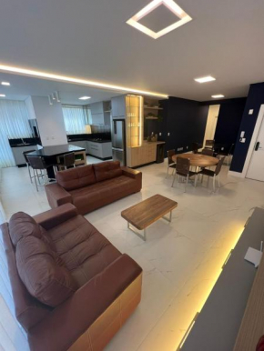 APARTAMENTO FINAMENTE MOBILIADO NA QUADRA MAR na RUA 315
